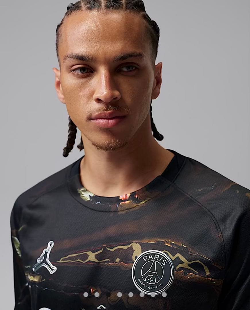 パリサンジェルマン (PSG) 2026 スタ ジアムナイトエディション定価以下