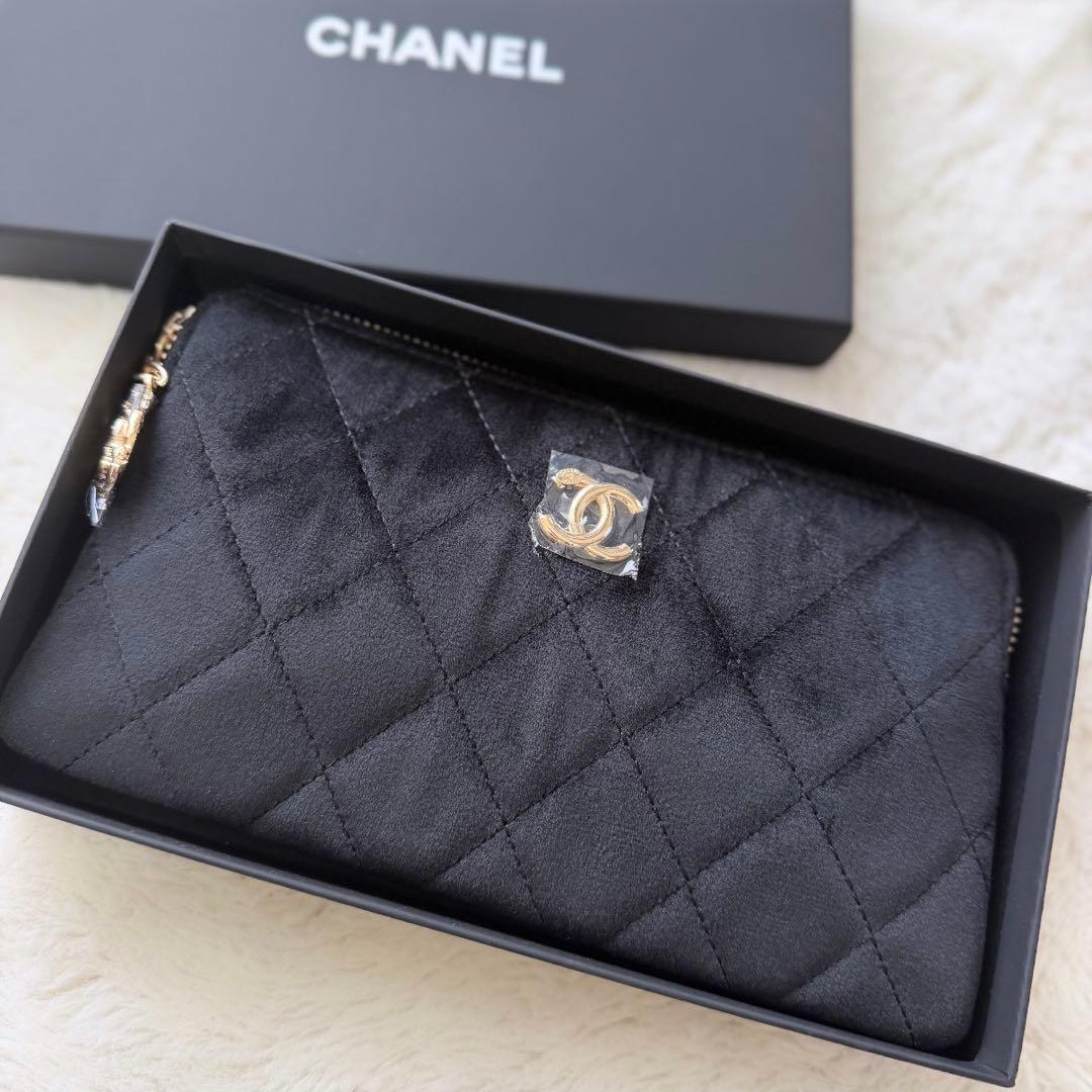 [新品]CHANELシャネル　メイクアップポーチノベルティ