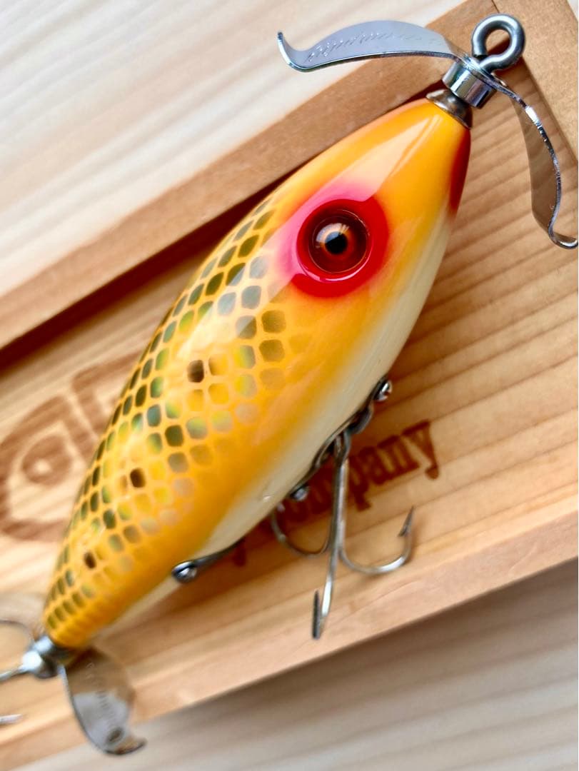 Budd & Joey バウバブ　32 Jカラー　スケールフロッグ