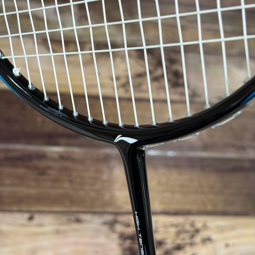 【美品】LI-NING リーニン　ウルトラカーボン７０００　バドミントンラケット
