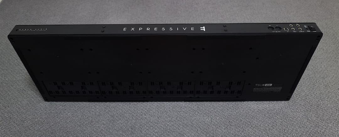 Expressive E Osmose 49鍵 MPEシンセサイザー